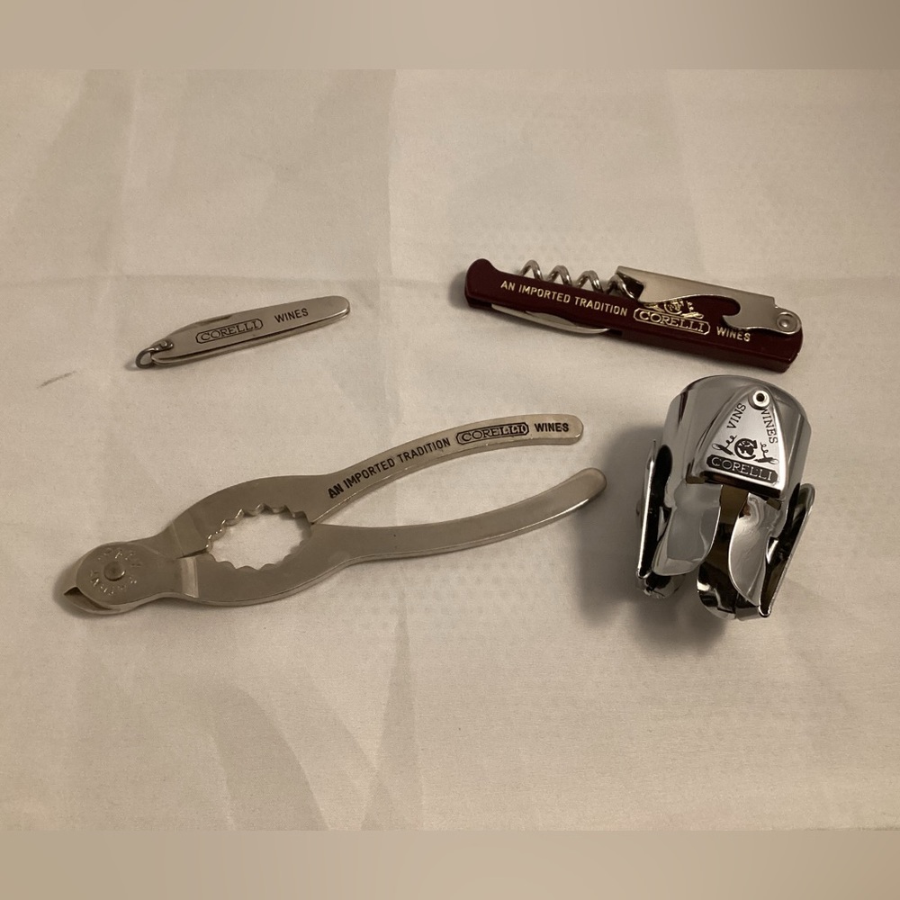 Corelli Wines bar kit tools
